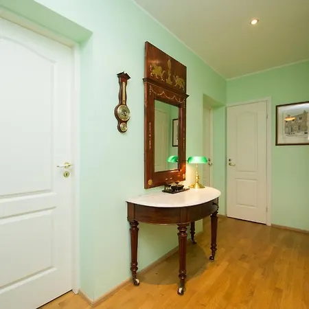 Wilde Guest Old Town Apartment