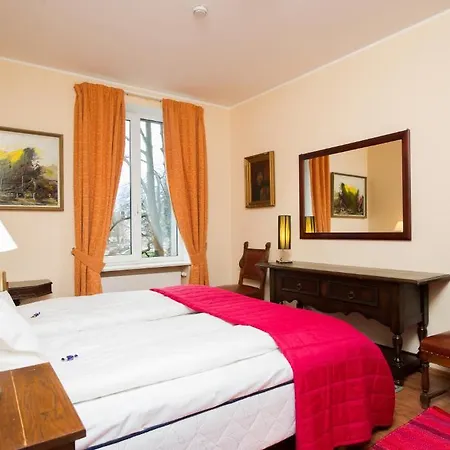 Wilde Guest Old Town Apartment