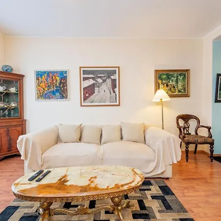 Wilde Guest Old Town Apartment *
