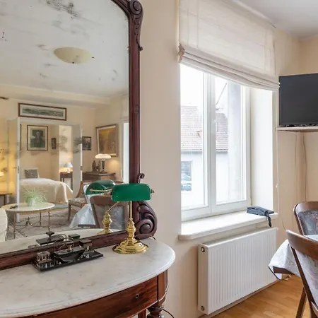 Wilde Guest Old Town Apartment *