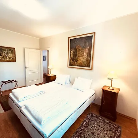 Wilde Guest Old Town Апартаменты *