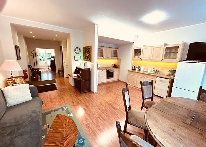 Wilde Guest Old Town Апартаменты