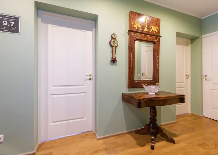 Wilde Guest Old Town Апартаменты *