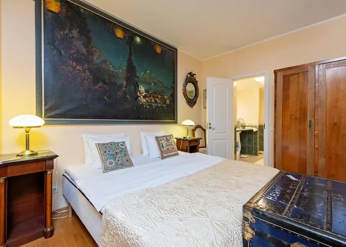 Wilde Guest Old Town Апартаменты *