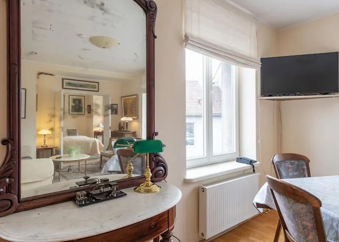 Wilde Guest Old Town Апартаменты *